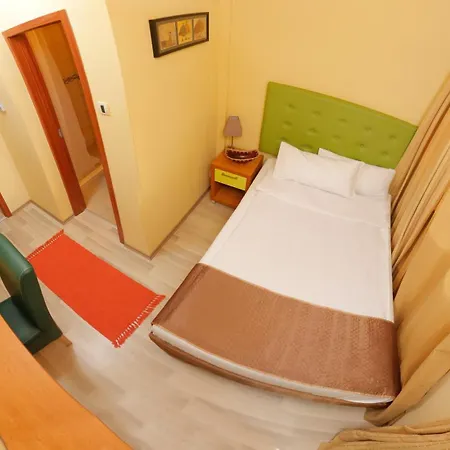 Bed & Breakfast Garden40 Belgrade