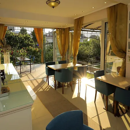 krevet i doručak Garden40 3*