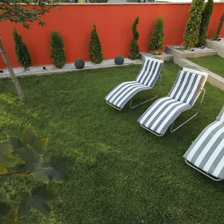 Garden40 Bed & Breakfast 3*