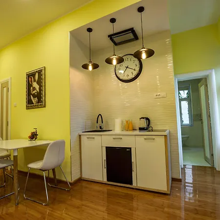 Garden40 Bed & Breakfast Beograd