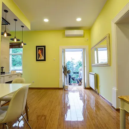 Bed & Breakfast Garden40 Beograd