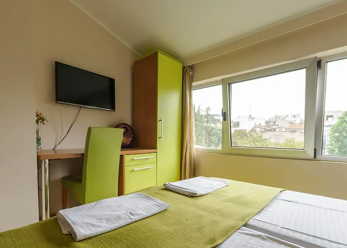 四十号花园住宿加早餐旅馆 3* 贝尔格莱德