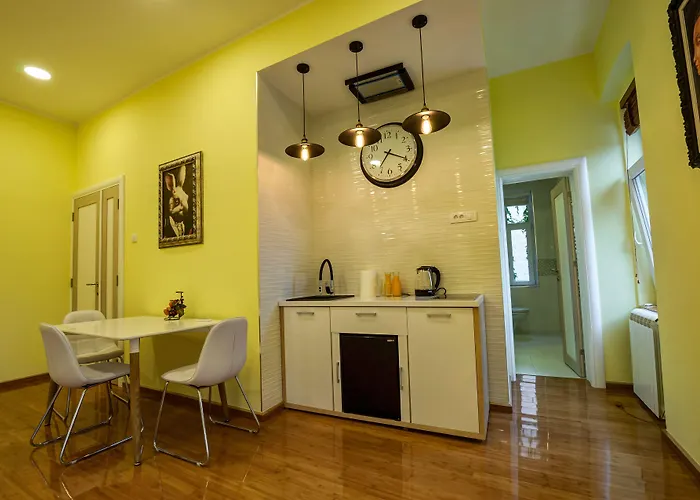 四十号花园住宿加早餐旅馆 住宿加早餐酒店 贝尔格莱德